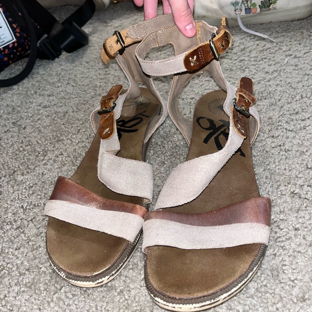 OTBT Tan and Brown Women's Sandals